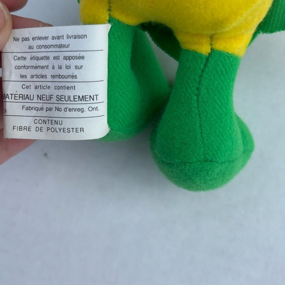 Tweety Bird Vintage  1992 Robin Hood Warner Bros McDonald's Looney Tunes plush - Picture 4 of 4